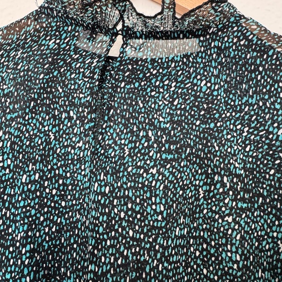 Zara Black and Green Patterned Blouse - Picture 7 of 9